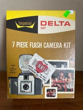 Collectible Vintage 1960's Imperial Delta 127 Flash 7-Piece Camera Original Box